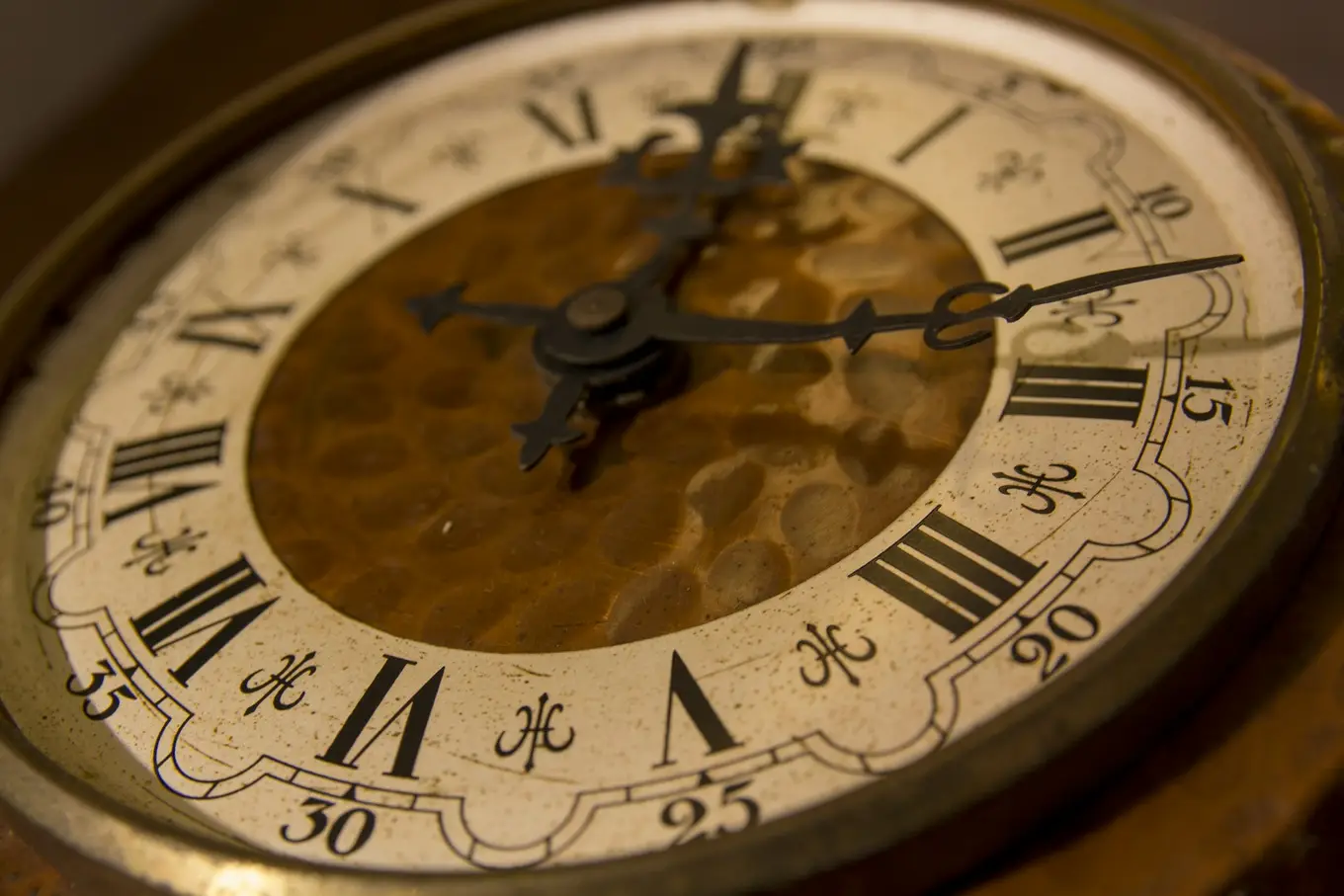 antyczny zegar